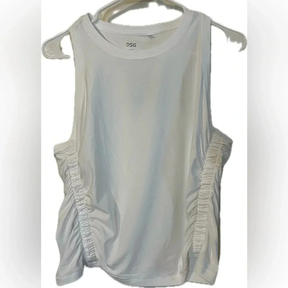 DSG NWT Women’s Movement Tank, Color White, Size MED - Picture 1 of 5